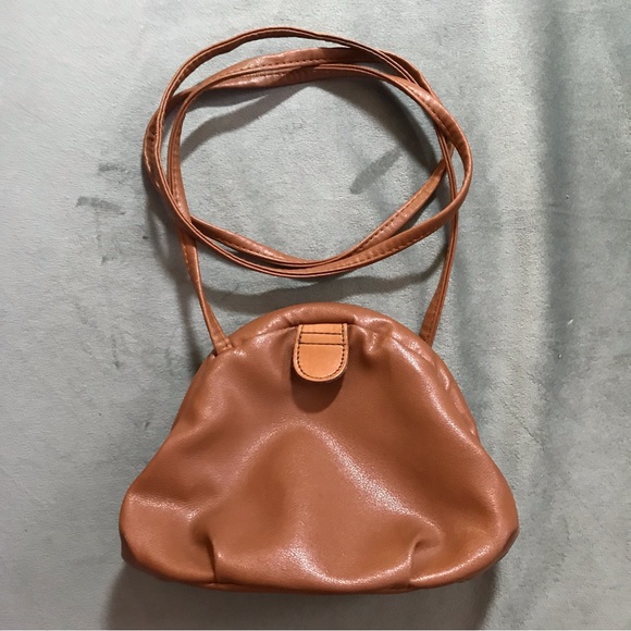 Vintage America PERRY ELLIS brown “shell” style crossbody leather bag - Picture 4 of 7